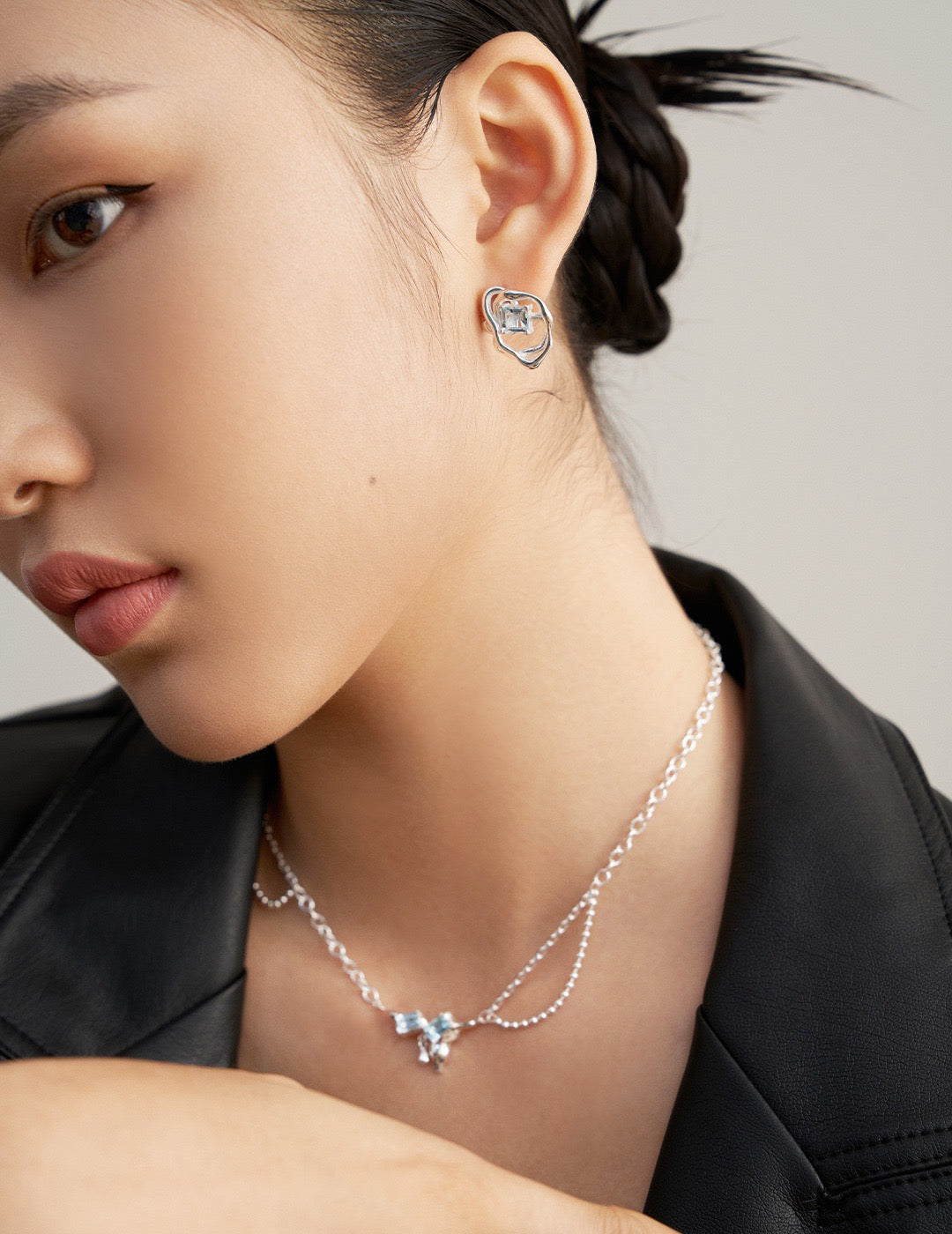 Liquid Series-Sterling Silver Asymmetric Earring with Natural Topaz