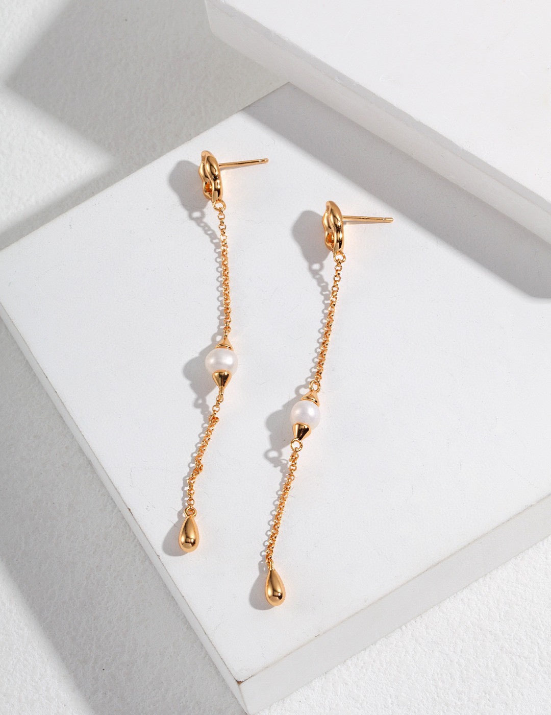 Mirror Lake Series - Sterling Silver Pearl Earring