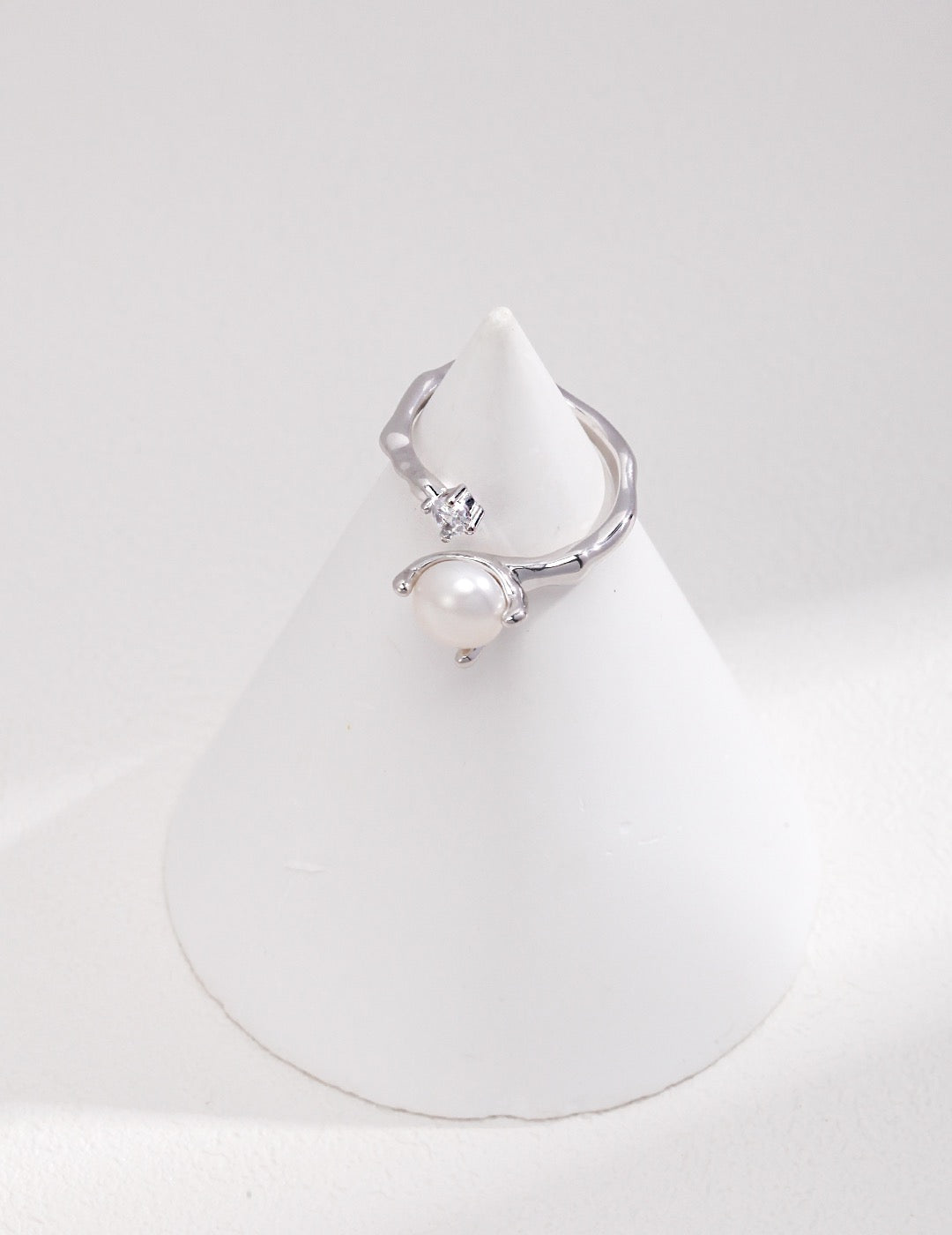 Adjustable Pearl Ring